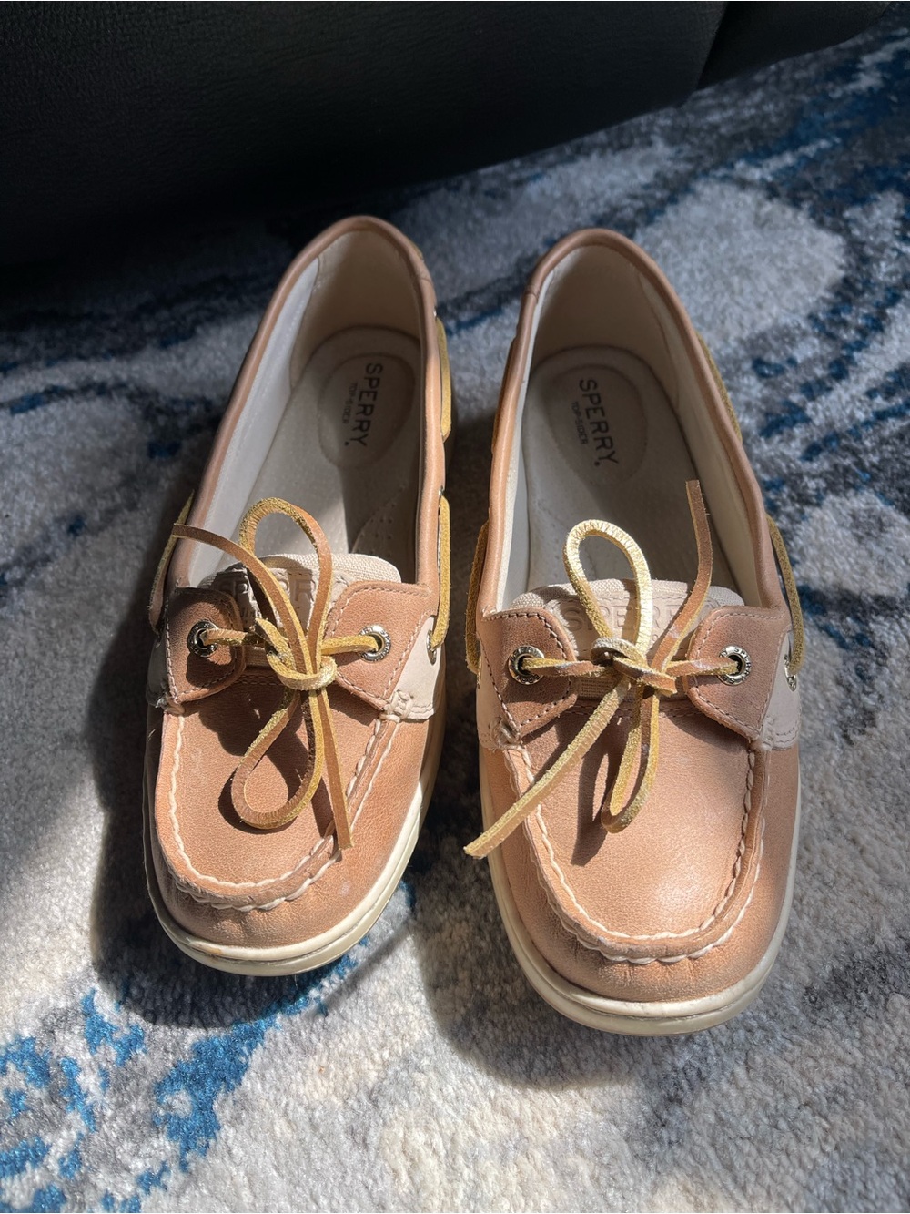 Sperry Top-Sider Loafer Slip on Flats.
Size 7